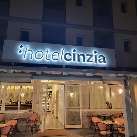 Hotel Cinzia كاوْرلي المظهر الخارجي الصورة